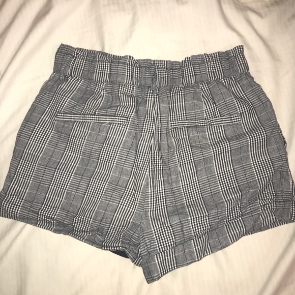 Retro Shorts - Picture 5 of 7